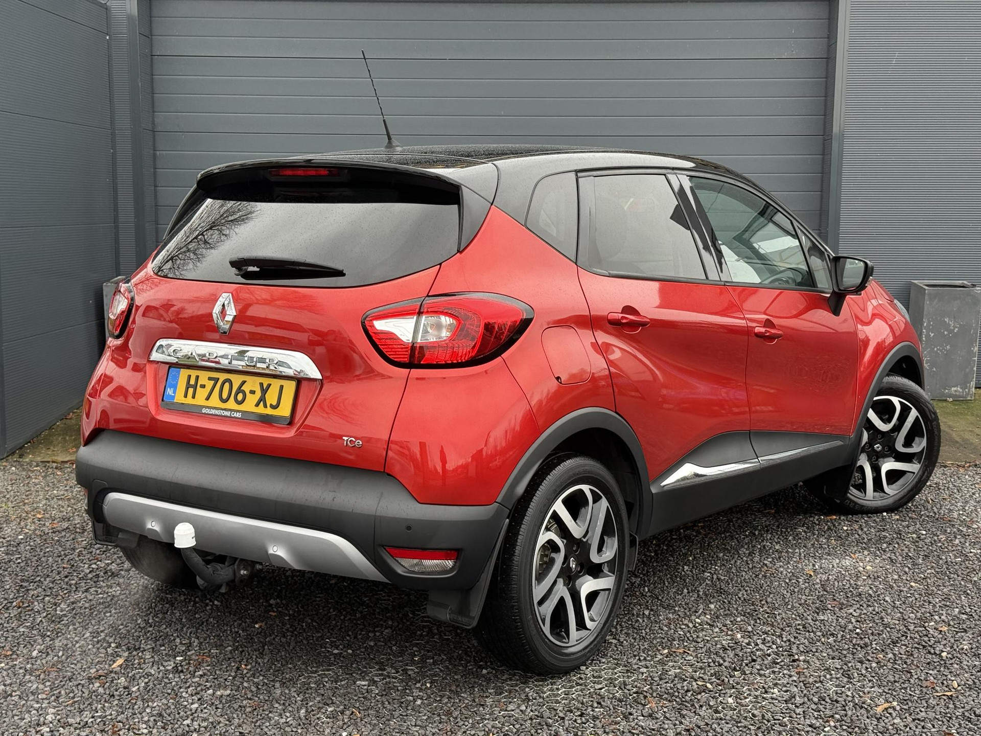 Renault Captur 1.2 TCe Xmod 1e Eigenaar,Trekhaak,Camera,Navi,Stoelverw,Keyless,Halfleder,Lm velgen,120pk,Automaat,Pdc,Apk tot 03-2027