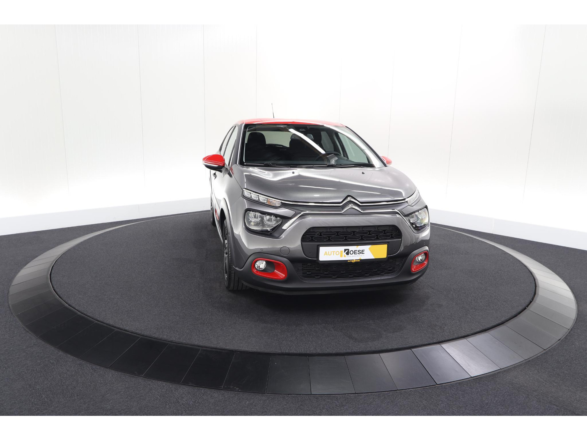 Citroen C3 PureTech 110 EAT6 Business | Trekhaak | Camera | Dodehoekdetectie | Navigatie | Climate Control